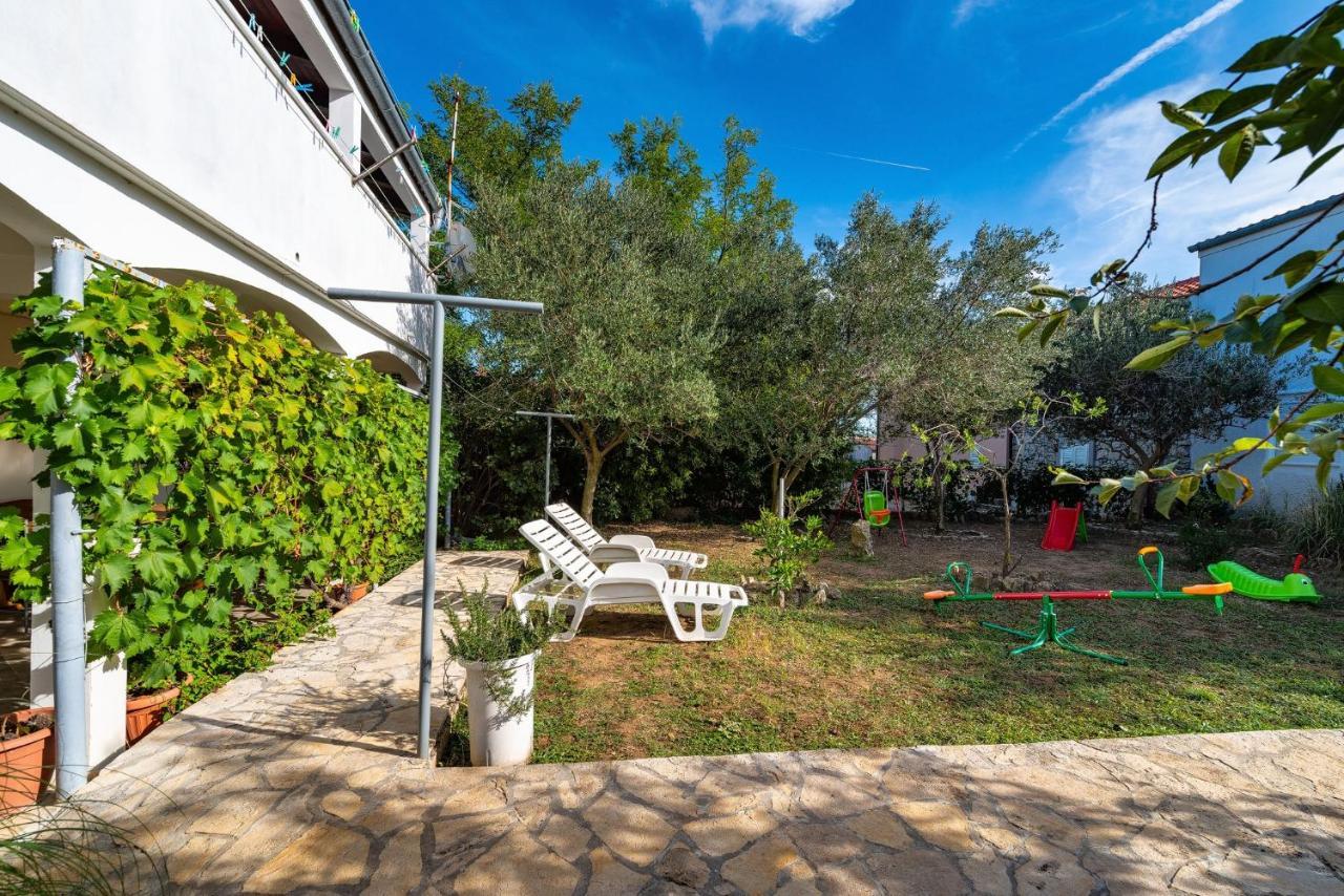 Apartments With A Parking Space Nin, Zadar - 10414 외부 사진