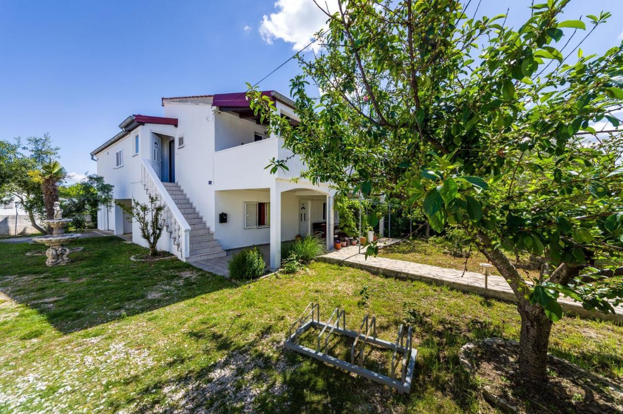Apartments With A Parking Space Nin, Zadar - 10414 외부 사진